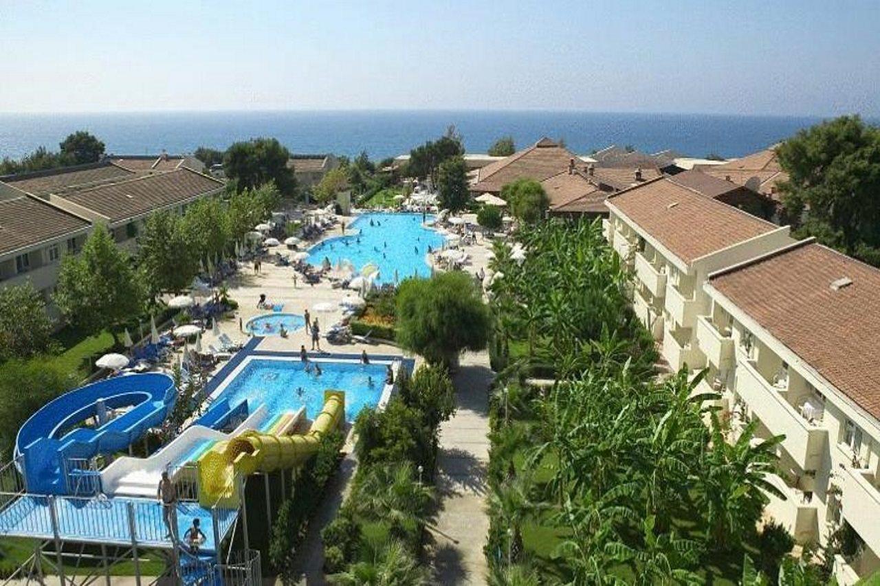 Aska Costa Holiday Club Side Exteriör bild